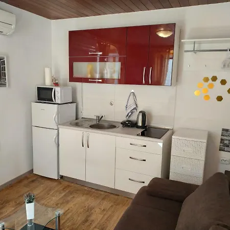 Studio Pablo Apartment